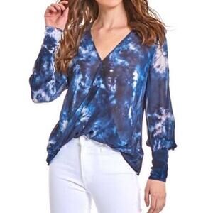 Young Fabulous & Broke Blue Tie-Dye Top Women's Size Small Dolman Faux Wrap